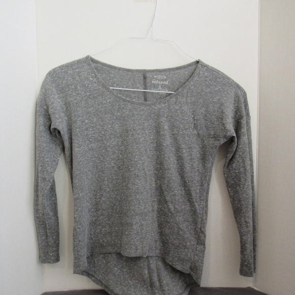 OLD NAVY Soft Gray Long Sleeve - Picture 3 of 4